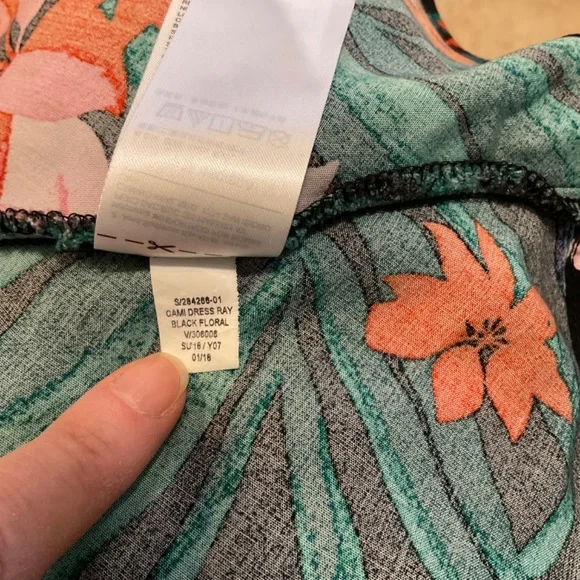 Old Navy Cami Black Floral Dress Sz XS Smocked Back Spaghetti Straps - Picture 13 of 13